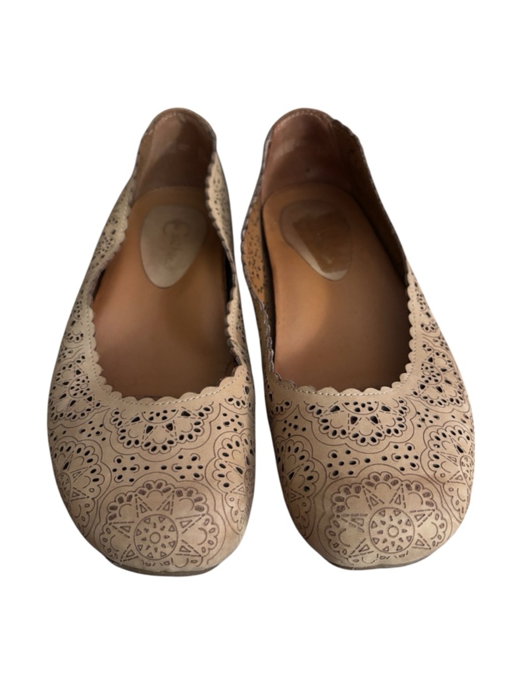 Earthies Beige Laser-Cut Scalloped Edge Ballet Slip On Flats | Size 9.5